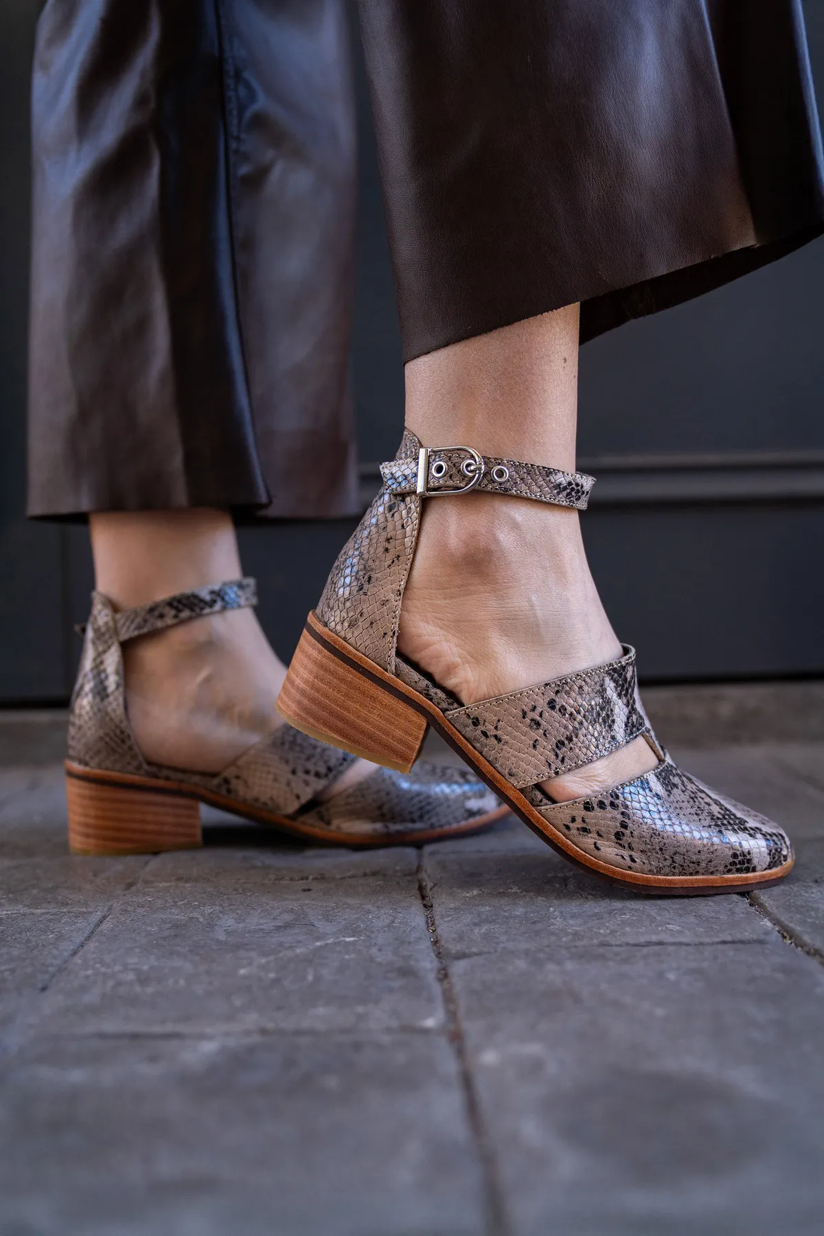 Zara 16